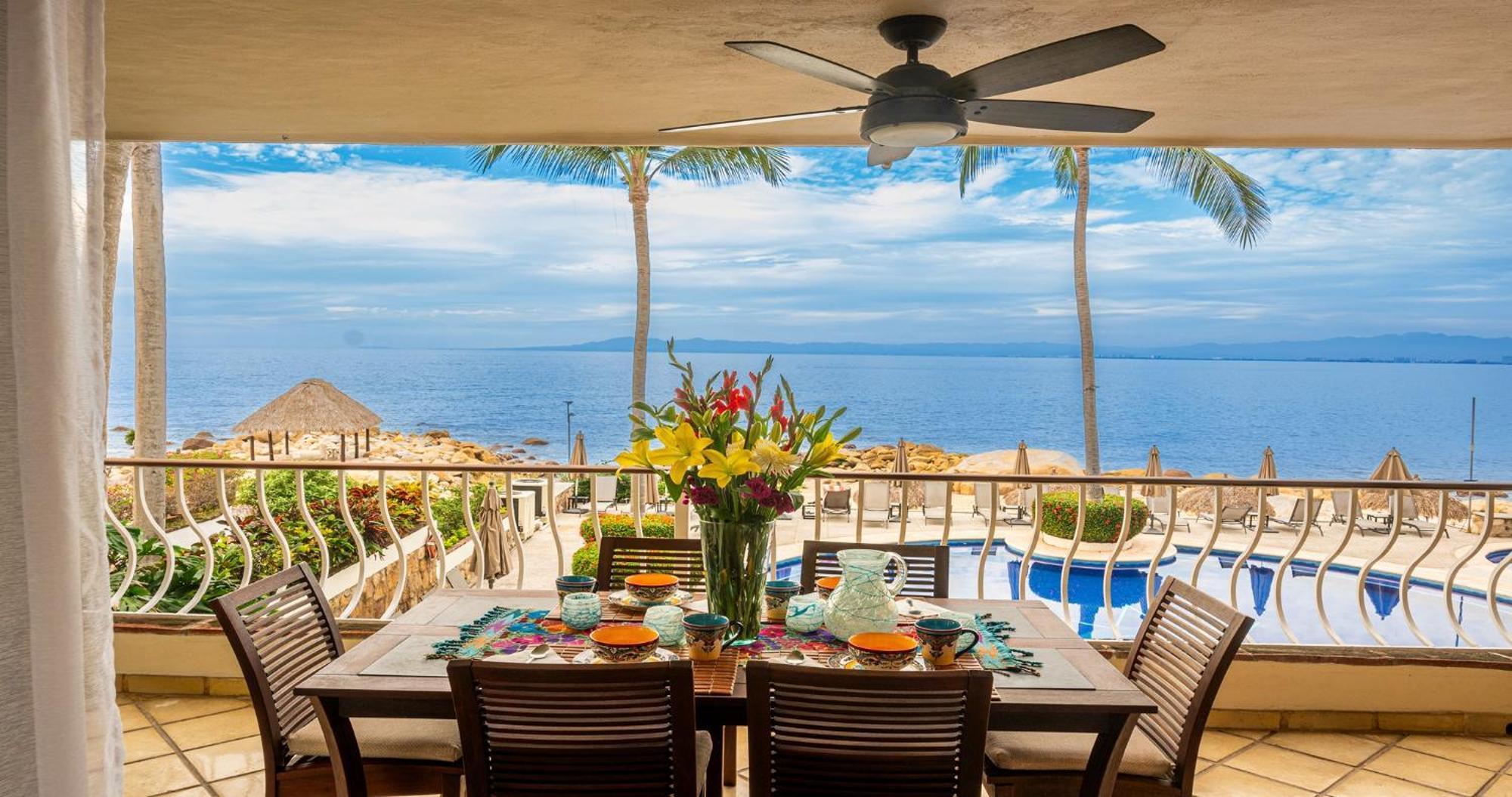 Ocean Front, 3 Bedroom, 3 Bathroom, Casa Natalia, Playa Esmeralda Puerto Vallarta Eksteriør bilde